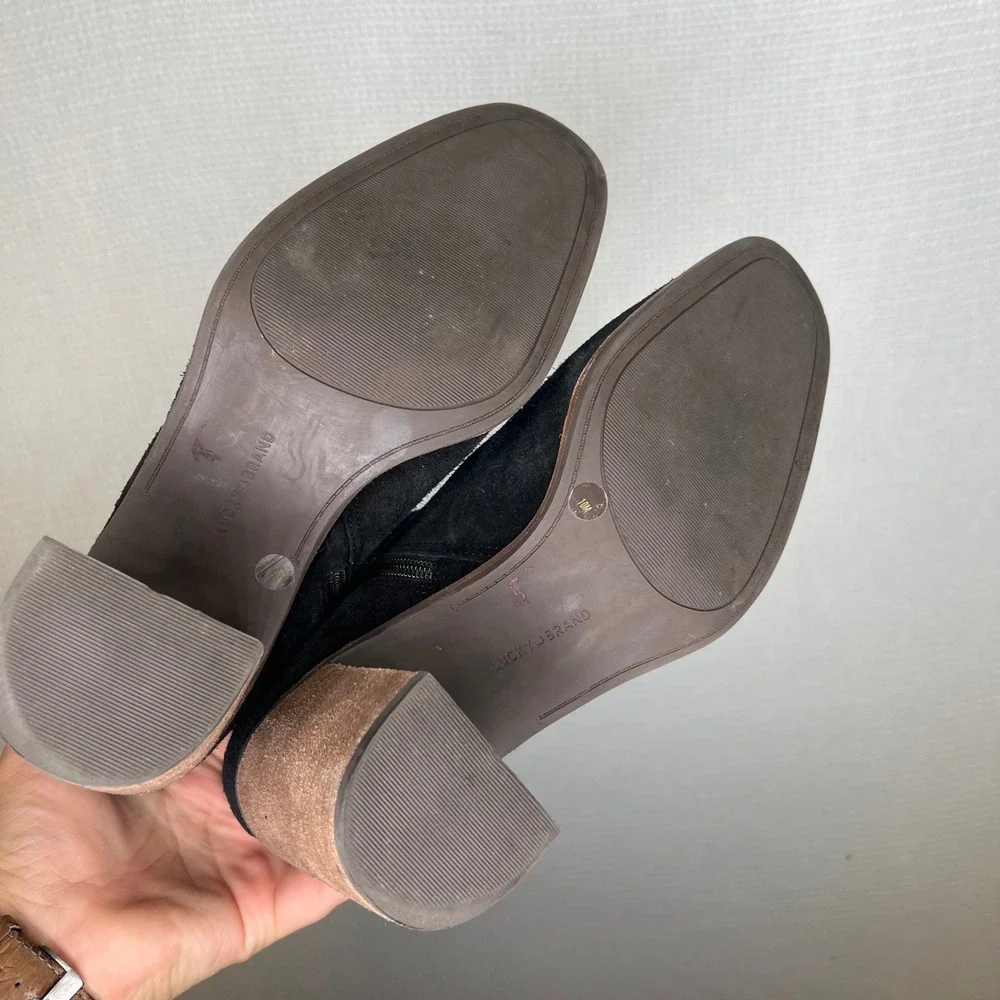 Lucky Brand Womens Black Suede Ankle Boots Stacked Block Heel Side Zip Size 10M